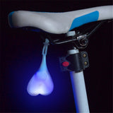 Lumière LED originale pour vélo en forme de testicules qui pendent