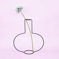 Décoration pour vase, pot de fleurs style nordique. Design abstrait en fer forgé ligne minimaliste