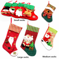 Chaussettes de Noël à accrocher à la cheminée