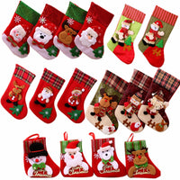 Chaussettes de Noël à accrocher à la cheminée