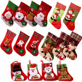 Chaussettes de Noël à accrocher à la cheminée