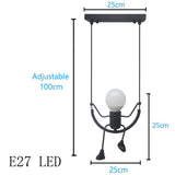 Luminaire bonhomme design LED, balançoire ou araignée, plafonnier original et moderne en métal