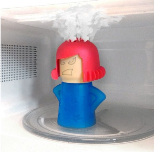 Nettoyeur de micro-ondes Angry Mama. Ajouter du vinaigre blanc allumez !