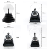 Lampe plasma, globe magique avec éclairs attirés par la main. Sphère lumière plasma