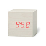 Réveil en bois CUBE, avec affichage LED et contrôle acoustique.