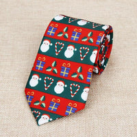 Cravates de Noël rigolotes avec motifs de père noël, bonhomme de neige, sapin, flocons, etc