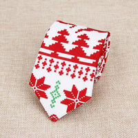 Cravates de Noël rigolotes avec motifs de père noël, bonhomme de neige, sapin, flocons, etc