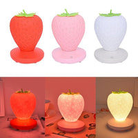 Lampe fraise mignonne à LED. Veilleuse bébé USB, 3 niveaux de luminosité.