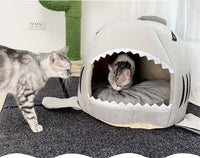 Panier pour chien ou chat en forme de requin ! Niche confortable pour animaux