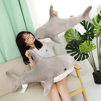 Peluche requin géant. Coussin 45 à 140 cm