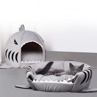 Panier pour chien ou chat en forme de requin ! Niche confortable pour animaux