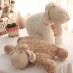 Peluche mouton, coussin ou doudou blanc et marron