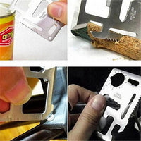 Carte outils multifonctions. Format carte de crédit en acier inoxydable, couteau, clés, décapsuleur, règle etc