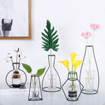 Décoration pour vase, pot de fleurs style nordique. Design abstrait en fer forgé ligne minimaliste