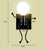 Luminaire design balançoire LED, applique murale originale et moderne, bonhomme minimaliste