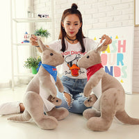 Peluche Kangourou australien avec bébé dans la poche