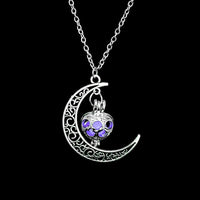 Collier avec pendentif lumineux dans le noir, lune, cœur, chouette, patte de chien