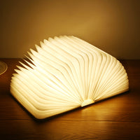 Lampe LED livre ouvert design en bois. Veilleuse rechargeable à LED, 360 degrés