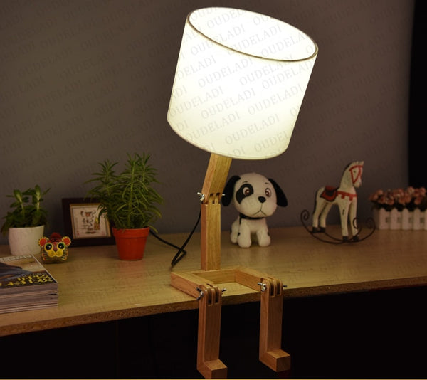 Lampe bonhomme articulé en bois, luminaire design original – Stock