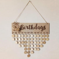 Calendrier d'anniversaires en bois, avec dates et noms à inscrire sous chaque mois