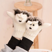 Gants moufles hérissons chauds pour l'hiver. Gants mignons animaux