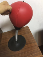 Punching ball anti stress, sac de frappe à ventouse. Puntchimball de bureau