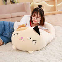 Coussins peluches poufs animaux (chat chien pingouin cochon)