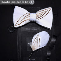 Nœud papillon en plumes d'oiseaux naturelles, coffret en bois avec broche épingle