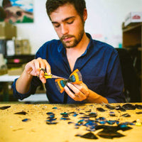 Nœud papillon en plumes d'oiseaux naturelles, coffret en bois avec broche épingle